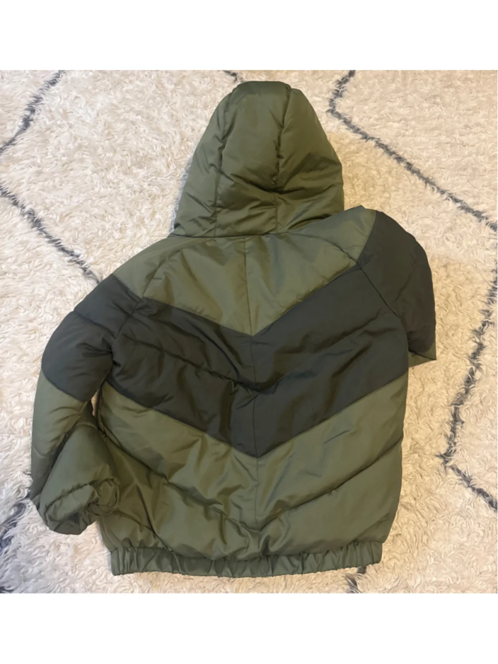 Boys Nike Puffer Jacket Size 7 Green Black Hooded Coat